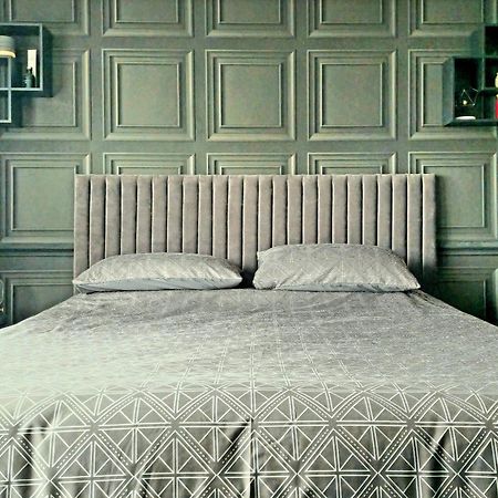 Detached Homestay - Super, King & Double Rooms - Leyland, Preston, Chorley, Lancashire ภายนอก รูปภาพ